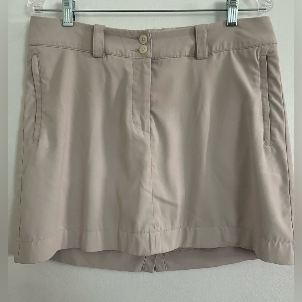 Nike Golf Dri-Fit Four Pocket Light Tan Skort, Size 10